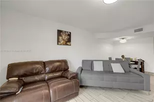 2610 W 76th St, Hialeah, FL 33016 - Photo 6