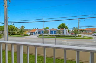 2610 W 76th St, Hialeah, FL 33016 - Photo 16