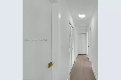 21241 NE 2nd Ave, Miami, FL 33179 - Photo 14