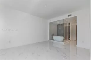 700 NE 24th St, Miami, FL 33137 - Photo 12