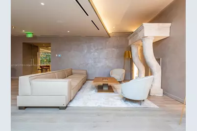 1000 Brickell Plz #4705, Miami, FL 33131 - Photo 38