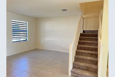 3304 W 114th Ter, Hialeah, FL 33018 - Photo 6