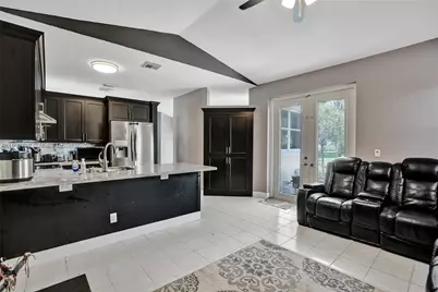 218 NW 75th Ter, Plantation, FL 33317 - Photo 8