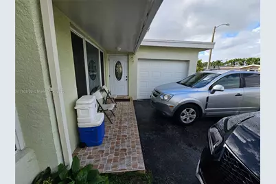 9590 NW 21st Mnr, Sunrise, FL 33322 - Photo 4
