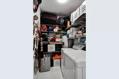 7565 NW 177th Ter #7565, Hialeah, FL 33015 - Photo 20