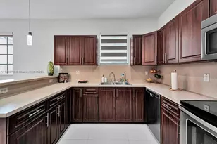 7565 NW 177th Terrace, Hialeah, FL 33015 - Photo 14