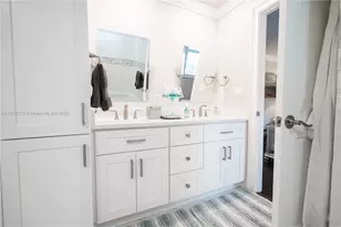 50 NW 128th Ave, Plantation, FL 33325 - Photo 16