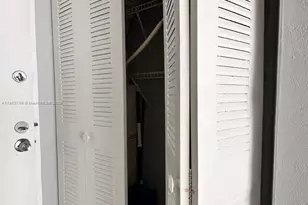 2175 NE 170th St, North Miami Beach, FL 33162 - Photo 10