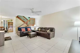 5924 NW 54th Ln, Tamarac, FL 33319 - Photo 4