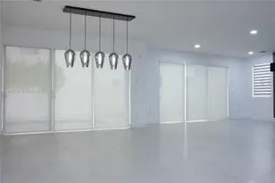 9791 NW 75th St, Doral, FL 33178 - Photo 6