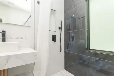 2360 SW 12th St, Miami, FL 33135 - Photo 28