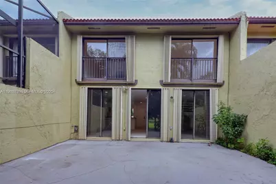 3905 Adra Ave #J-46B, Doral, FL 33178 - Photo 20