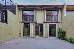 3905 Adra Ave, Doral, FL 33178 - Photo 20