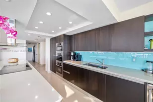 400 South Pointe Dr, Miami Beach, FL 33139 - Photo 14