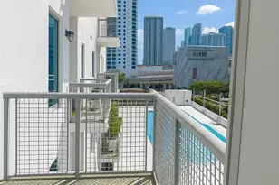 10 SW South River Dr, Miami, FL 33130 - Photo 4