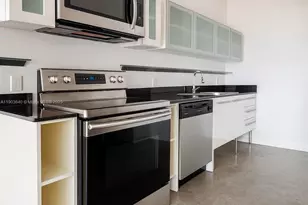 10 SW South River Dr, Miami, FL 33130 - Photo 12