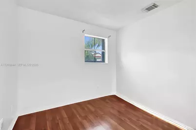 1046 Satinleaf St, Hollywood, FL 33019 - Photo 36