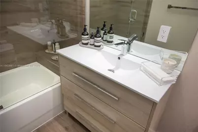 92 SW 3rd St #1711, Miami, FL 33130 - Photo 24