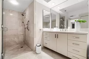 20281 E Country Club Dr, Aventura, FL 33180 - Photo 30