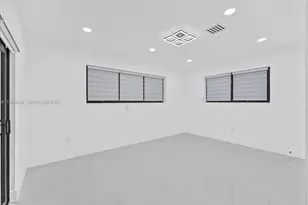 19511 NE 18th Pl, Miami, FL 33179 - Photo 10