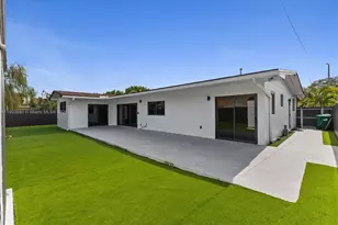 19511 NE 18th Pl, Miami, FL 33179 - Photo 8