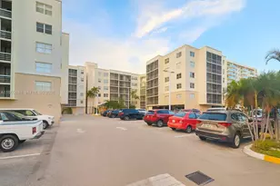 2821 N Miami Beach Blvd, North Miami Beach, FL 33160 - Photo 18