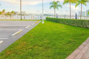 2821 N Miami Beach Blvd, North Miami Beach, FL 33160 - Photo 20