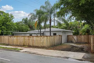 1213 NE 13th St, Fort Lauderdale, FL 33304 - Photo 2