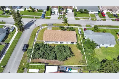 13224 SW 253rd Ter, Homestead, FL 33032 - Photo 8