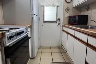 16901 NE 13th Ave, Miami, FL 33162 - Photo 6