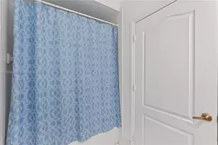 4301 SW 160th Ave, Miramar, FL 33027 - Photo 14