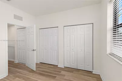 9214 W 33rd Ln, Hialeah, FL 33018 - Photo 32