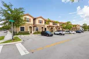 9214 W 33rd Ln, Hialeah, FL 33018 - Photo 4