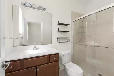 9214 W 33rd Ln, Hialeah, FL 33018 - Photo 26