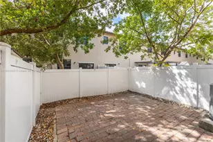 9214 W 33rd Ln, Hialeah, FL 33018 - Photo 38