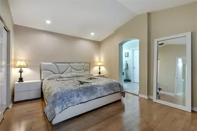 1275 Yellowheart Way #1275, Hollywood, FL 33019 - Photo 24