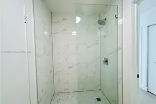 3639 W 11th Ave, Hialeah, FL 33012 - Photo 14