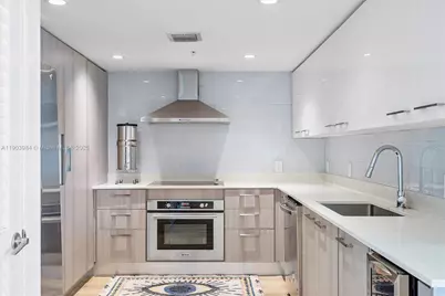 1133 102nd St #301, Bay Harbor Islands, FL 33154 - Photo 12