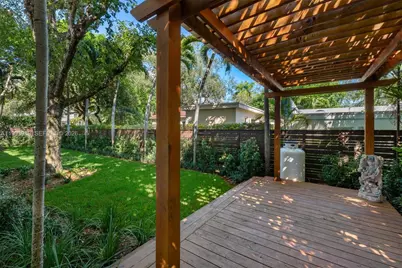 2530 Andros Ave, Miami, FL 33133 - Photo 20