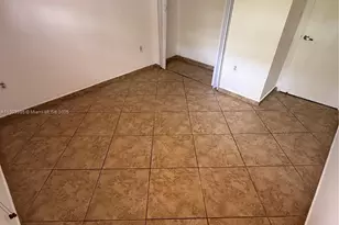 10253 NW 9th St Cir, Miami, FL 33172 - Photo 24