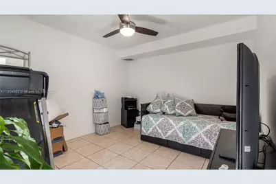 9109 C SW 20th St, Davie, FL 33324 - Photo 18