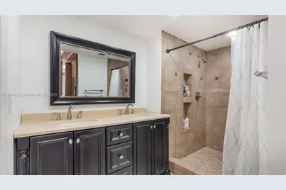 9109 C SW 20th St, Davie, FL 33324 - Photo 22