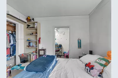 520 NW 32nd Pl, Miami, FL 33125 - Photo 62