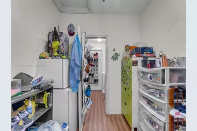 520 NW 32nd Pl, Miami, FL 33125 - Photo 64