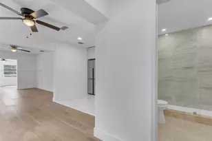 520 NW 32nd Pl, Miami, FL 33125 - Photo 18