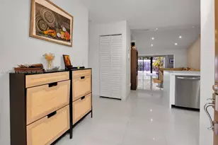 8596 SW 115th Pl, Miami, FL 33173 - Photo 6