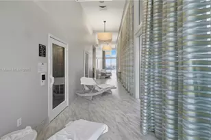 50 Biscayne Blvd, Miami, FL 33132 - Photo 32