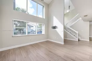 351 NE 211th St, Miami, FL 33179 - Photo 16