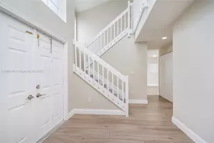 351 NE 211th St, Miami, FL 33179 - Photo 24