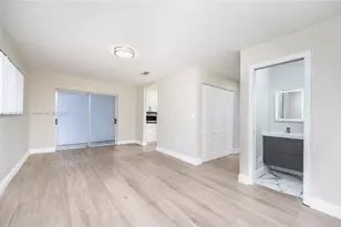 351 NE 211th St, Miami, FL 33179 - Photo 20